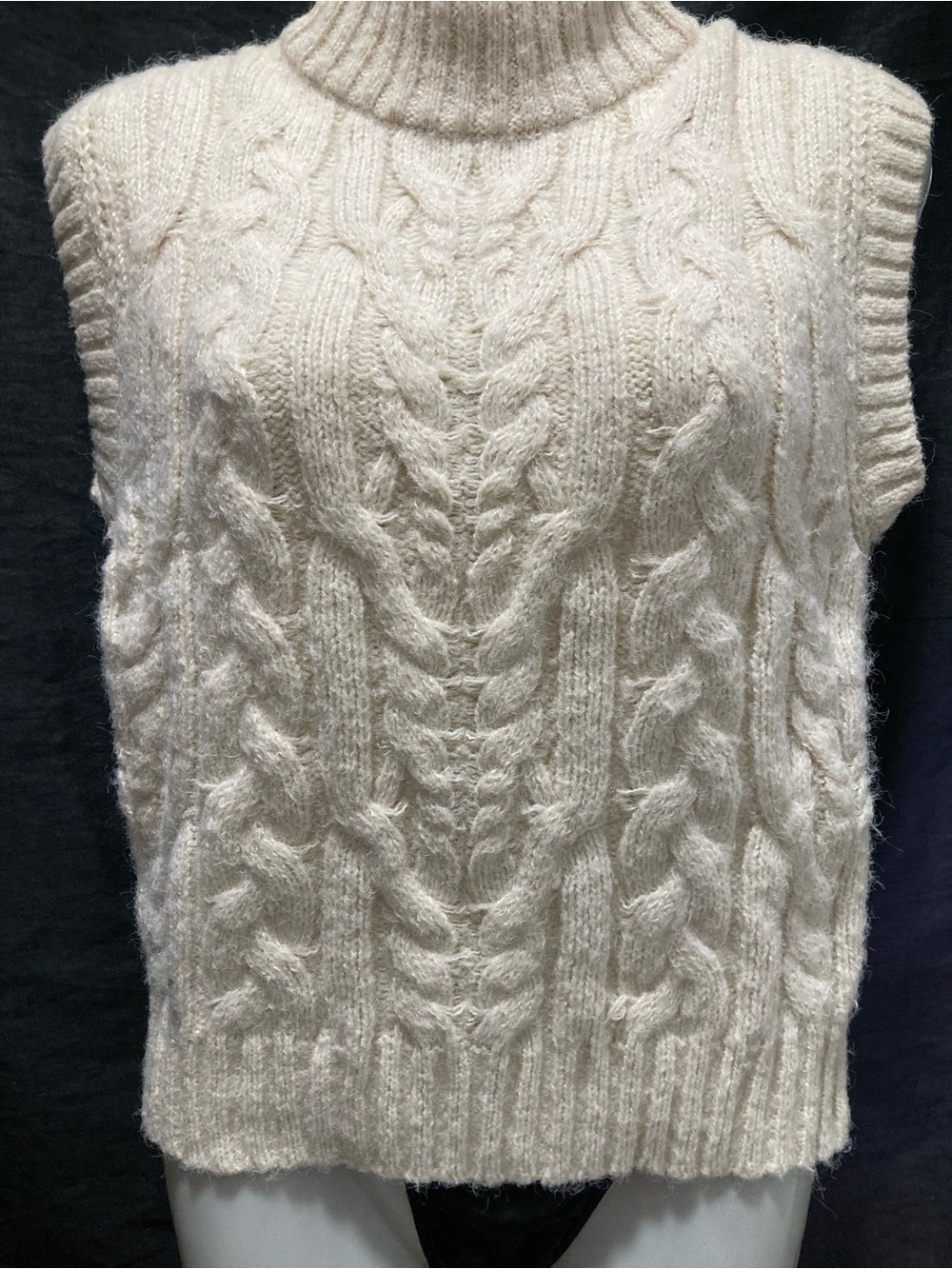 A New Day Cream Cable Knit Turtleneck Sweater Vest XS
